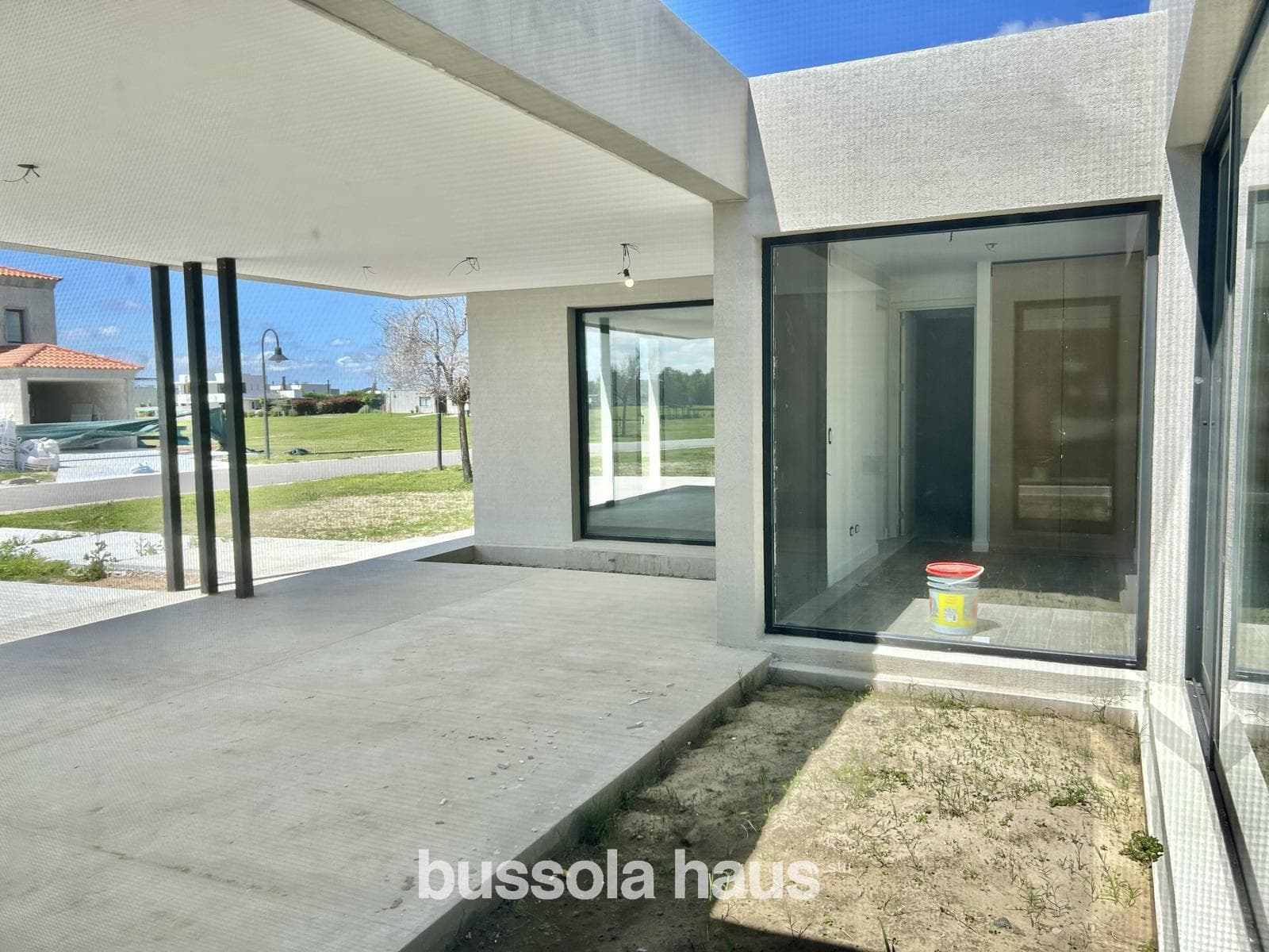 Brand-new, single-story house for sale in Naudir with access to the river