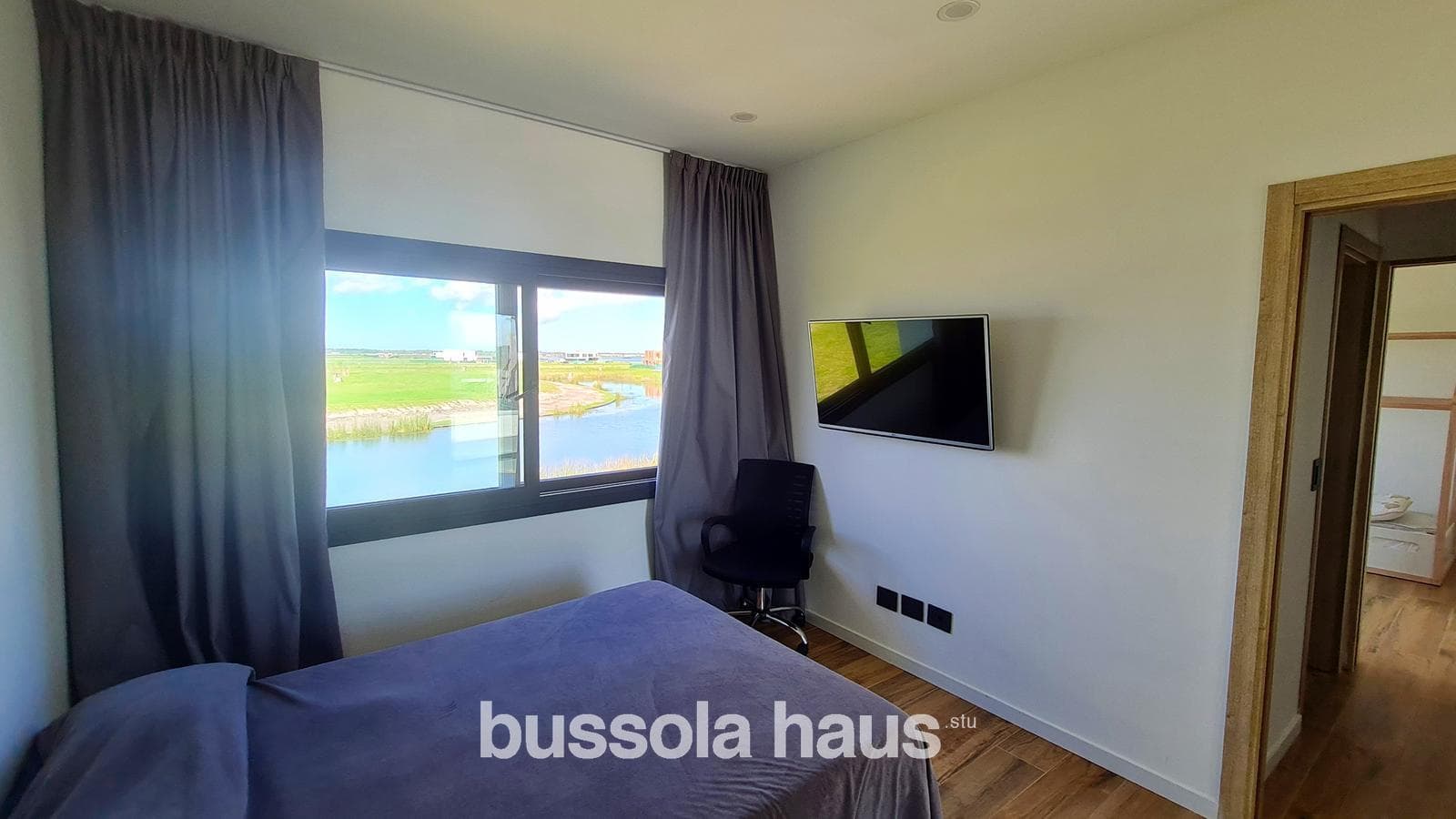 6-room house on stilts for sale on the central lake