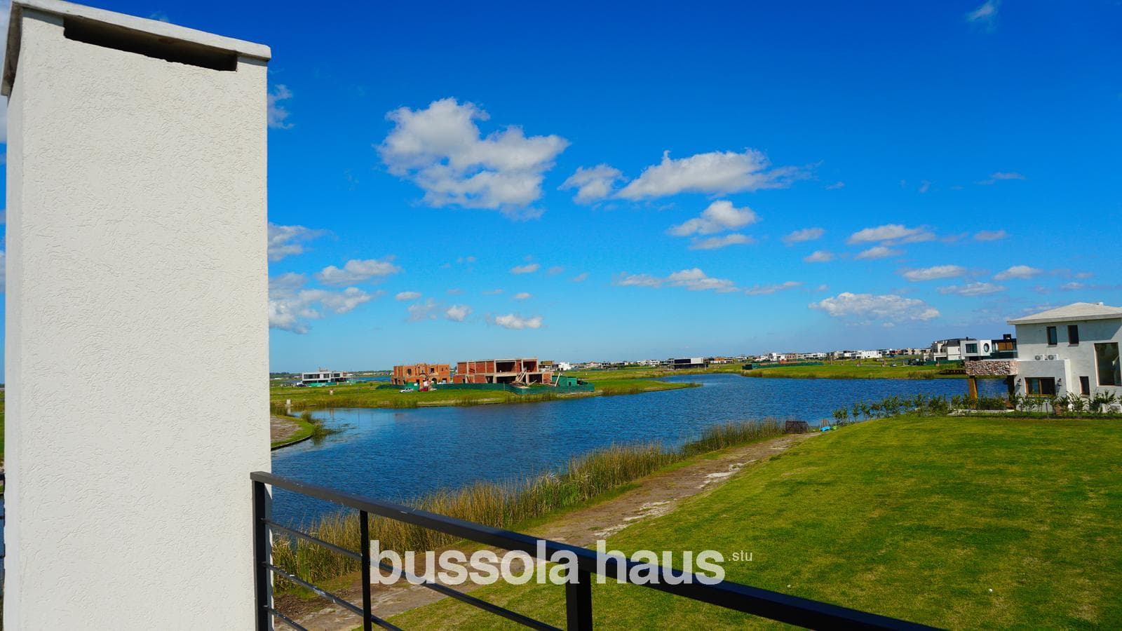 6-room house on stilts for sale on the central lake