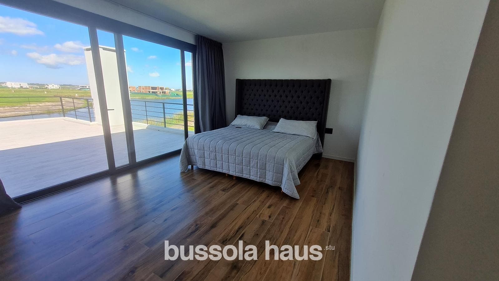 6-room house on stilts for sale on the central lake