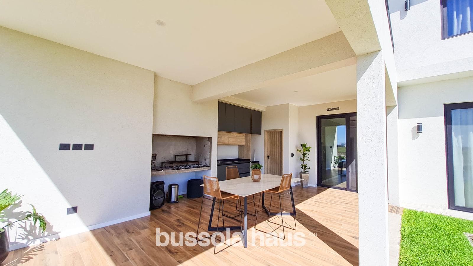 6-room house on stilts for sale on the central lake