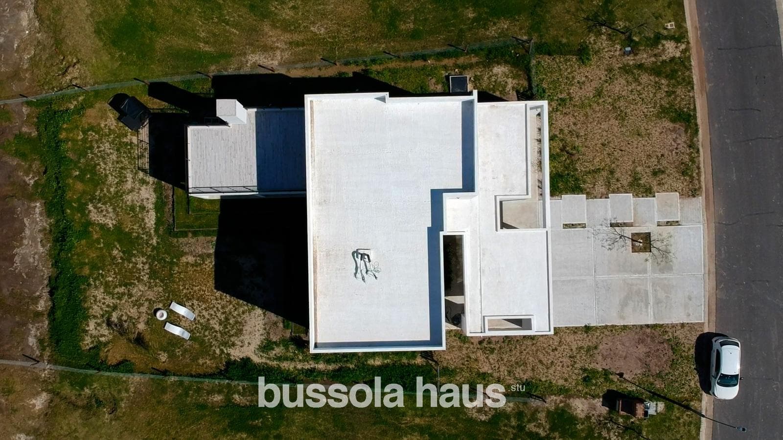 6-room house on stilts for sale on the central lake