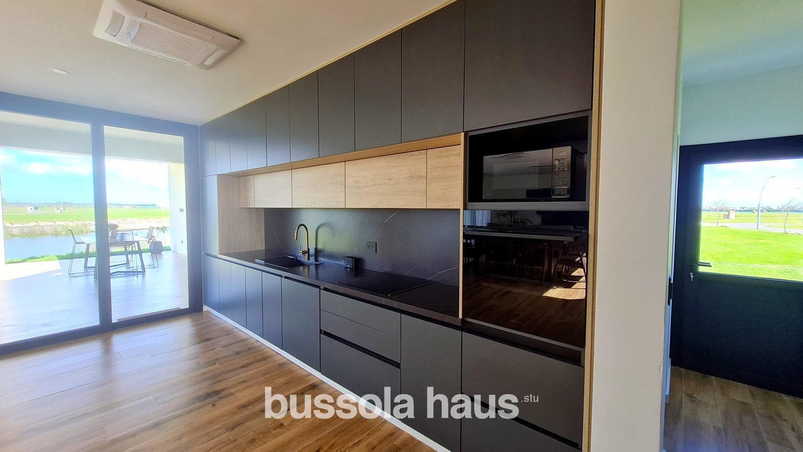 6-room house on stilts for sale on the central lake