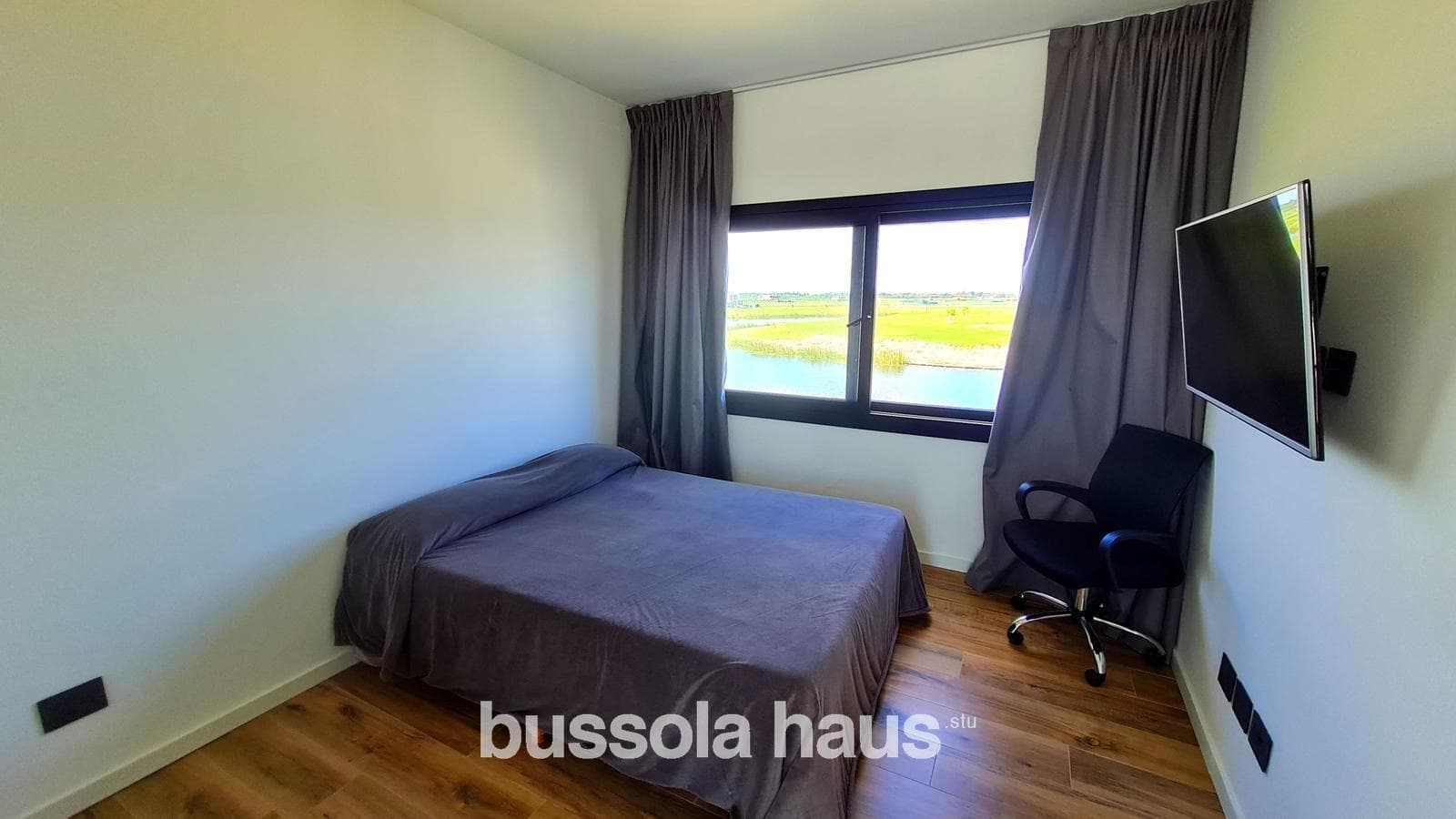 6-room house on stilts for sale on the central lake