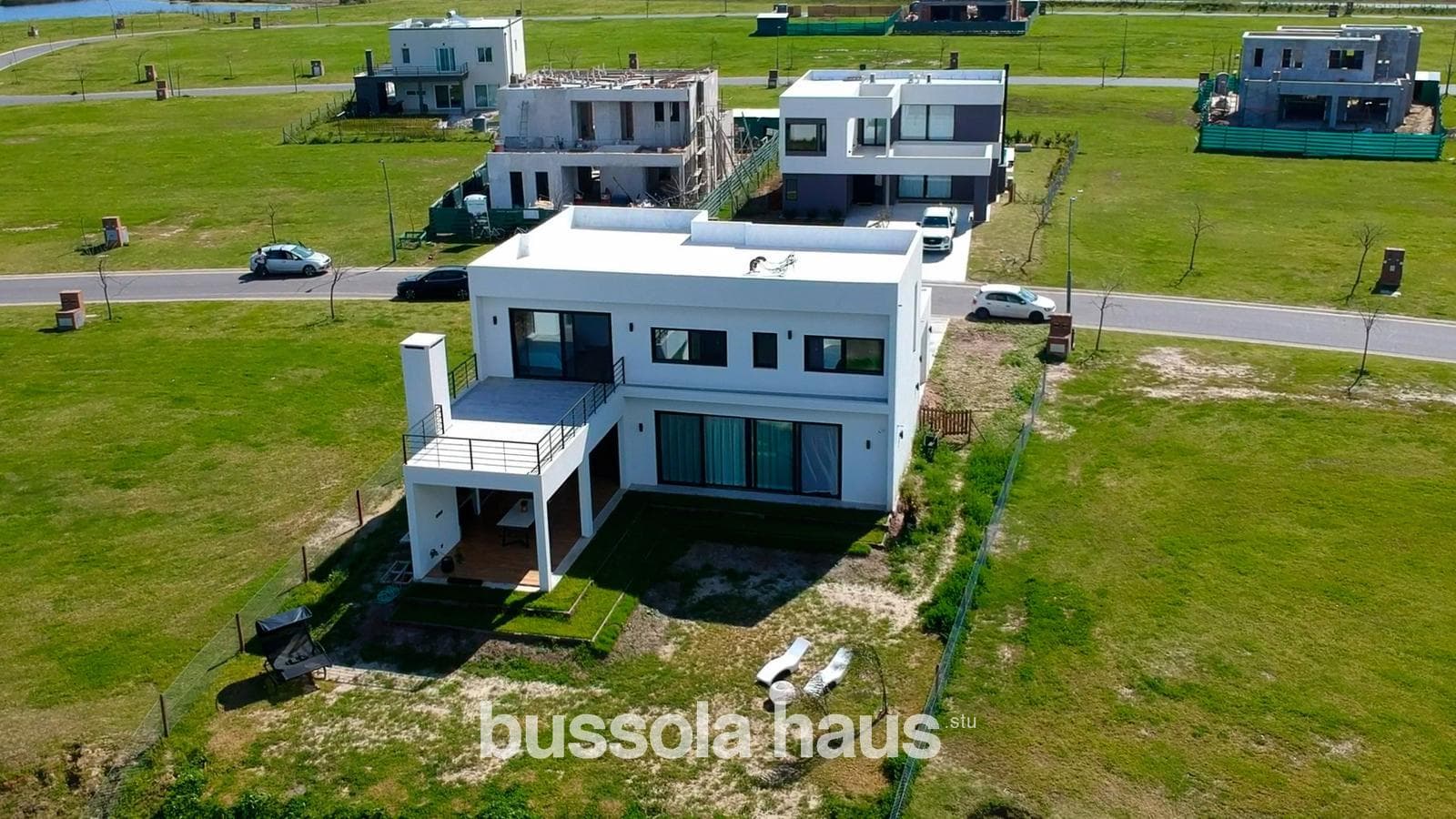 6-room house on stilts for sale on the central lake