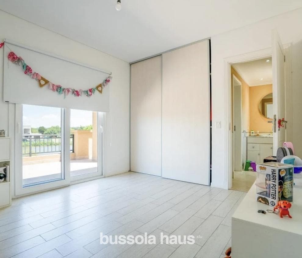 House for Sale by the Lagoon in Cantón Islas