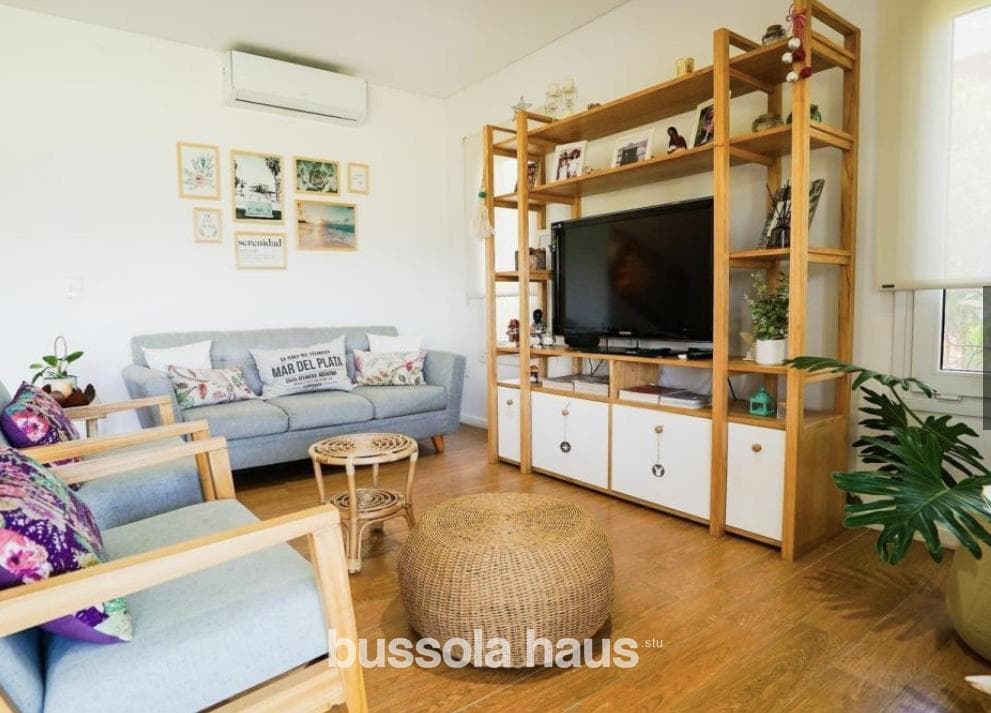 House for Sale by the Lagoon in Cantón Islas