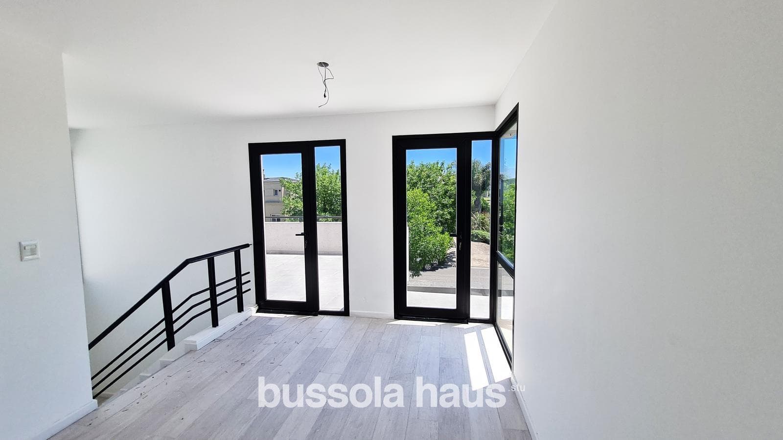 Brand-new house for sale with a view of the golf course in the Cantón neighborhood of Escobar