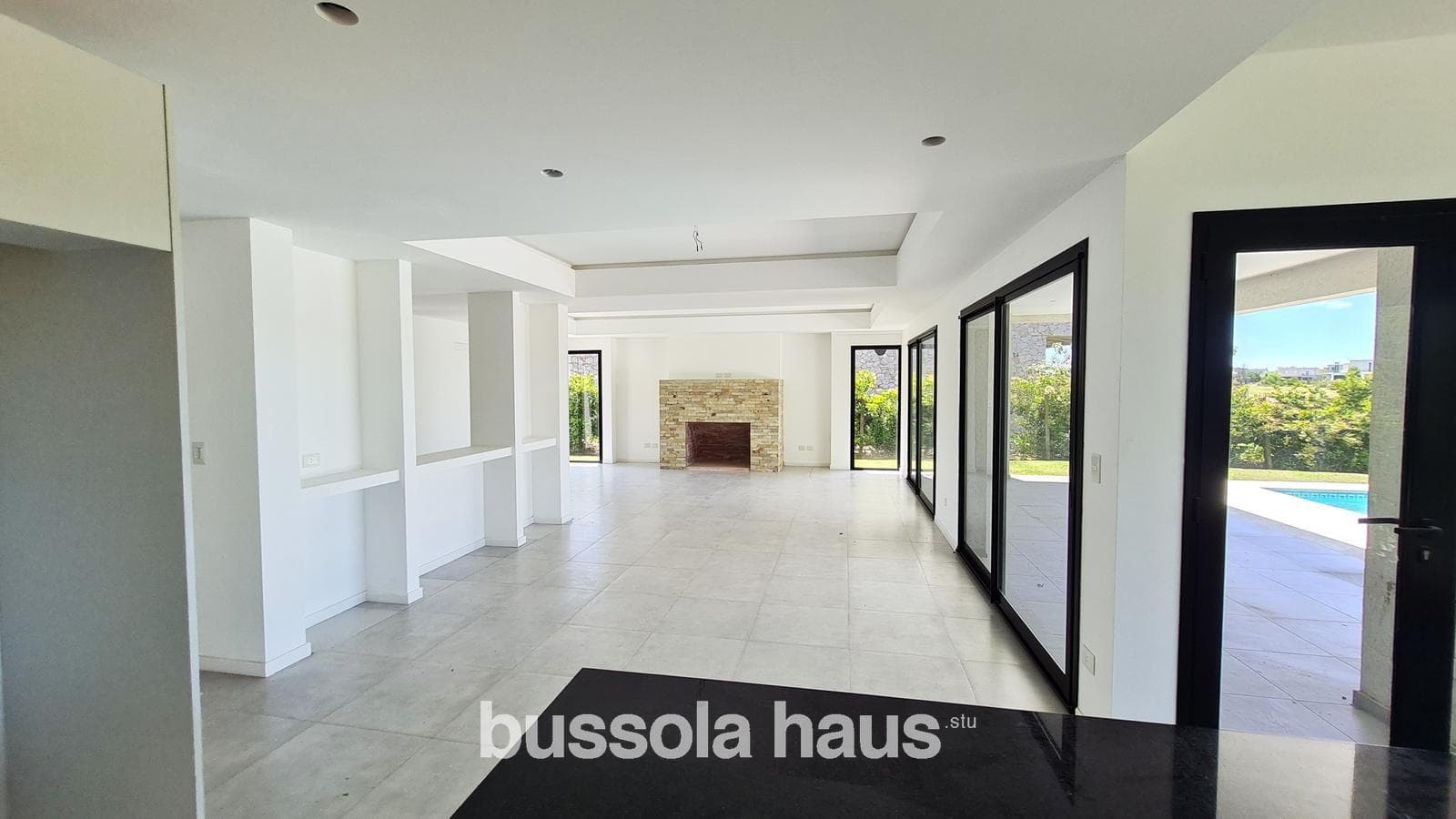 Brand-new house for sale with a view of the golf course in the Cantón neighborhood of Escobar