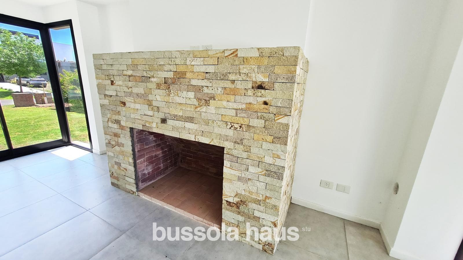 Brand-new house for sale with a view of the golf course in the Cantón neighborhood of Escobar