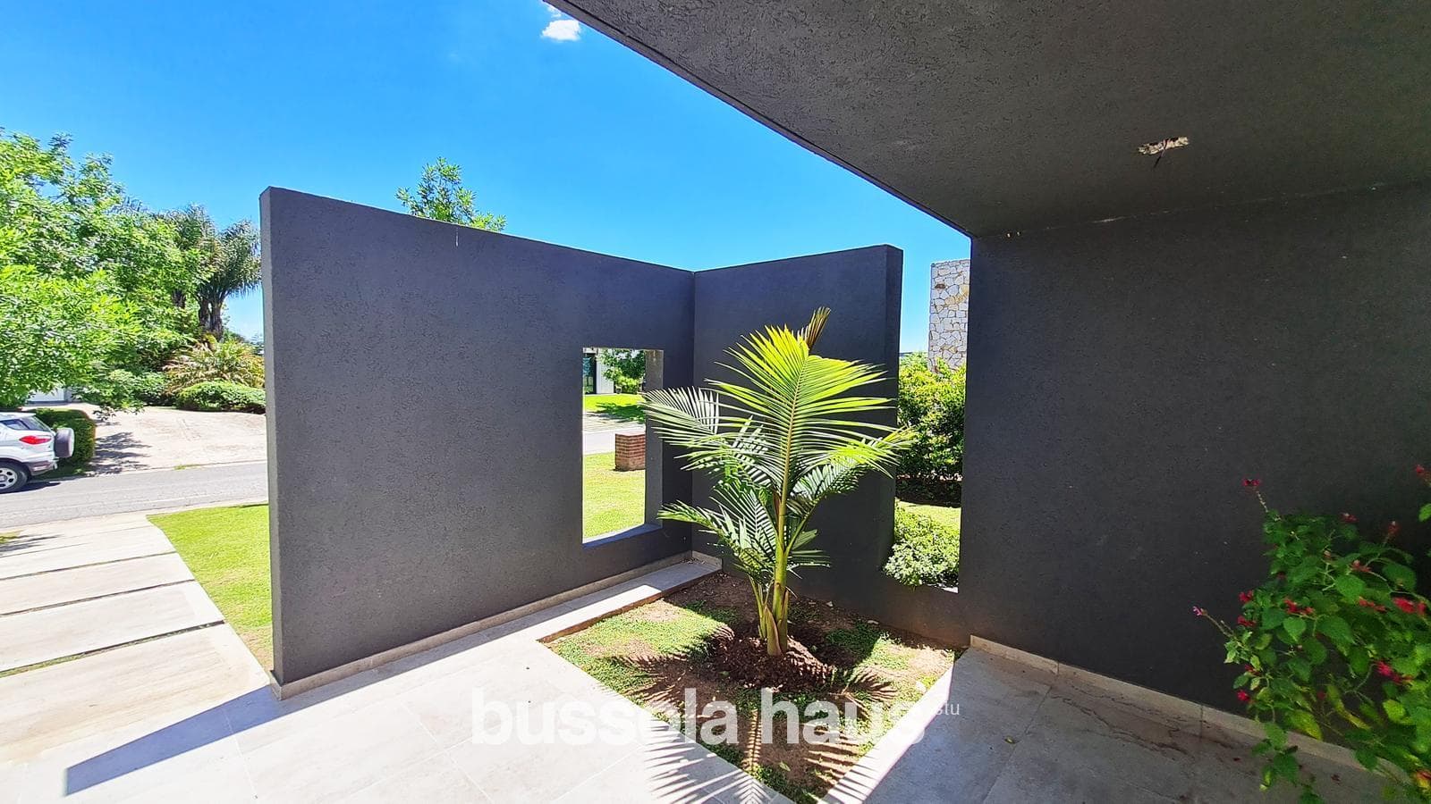Brand-new house for sale with a view of the golf course in the Cantón neighborhood of Escobar