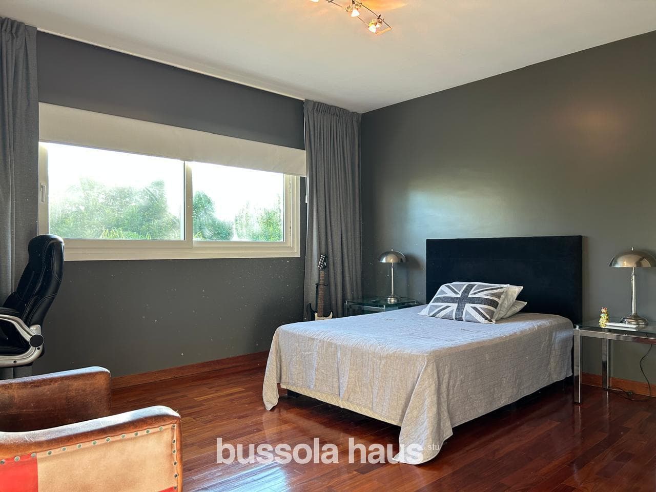 House for Sale by the Lagoon in Castores Nordelta