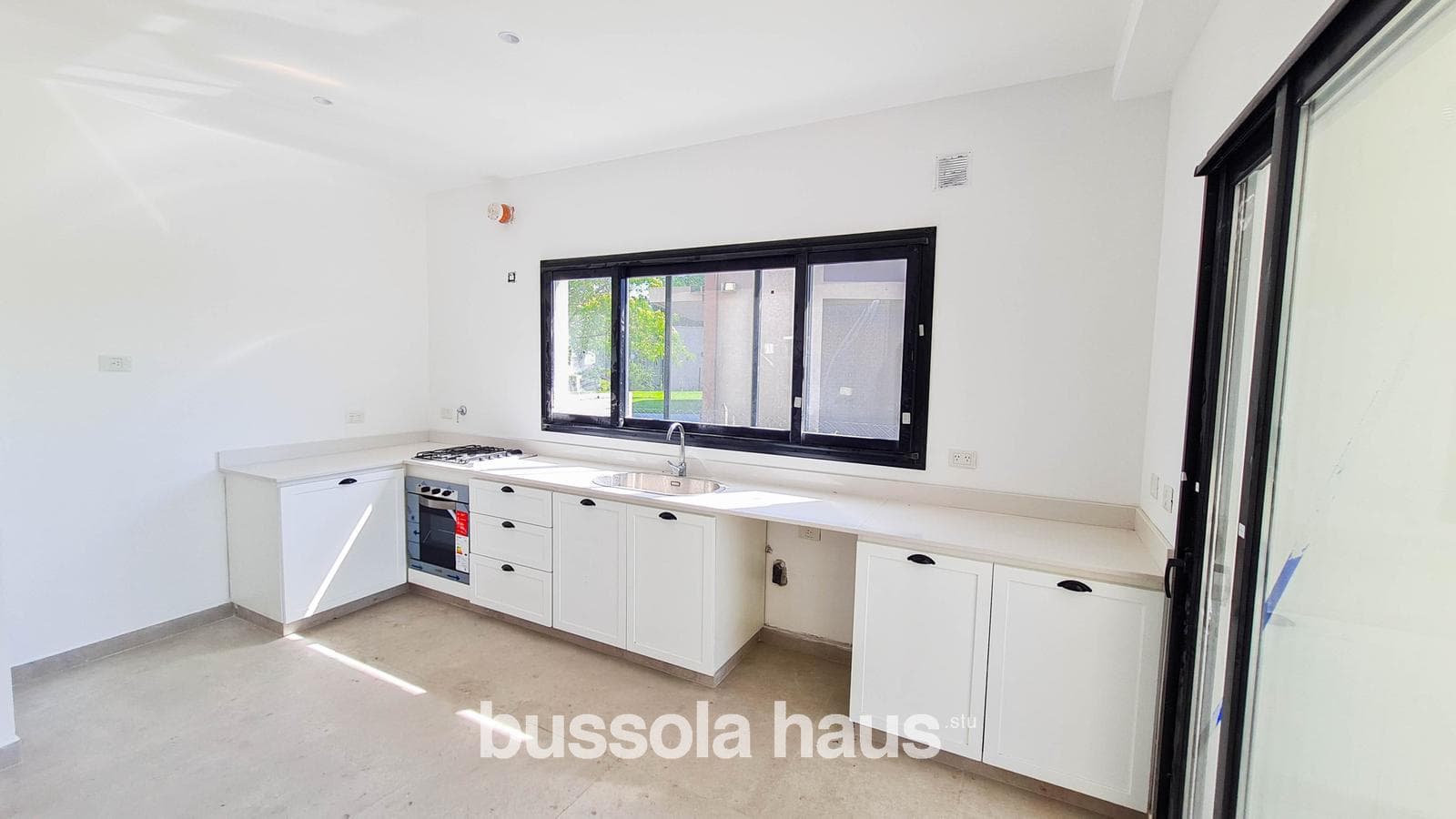 4-room house in San Matias with a pool