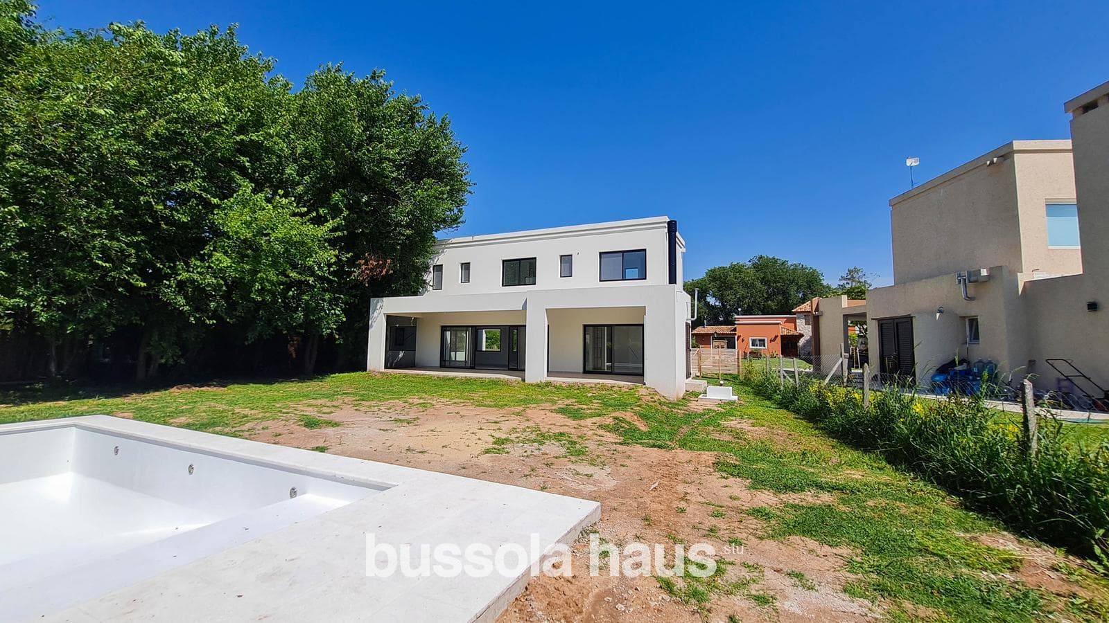 4-room house in San Matias with a pool