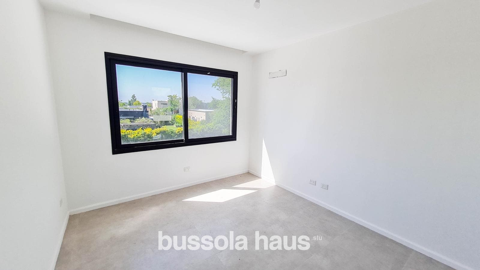 4-room house in San Matias with a pool