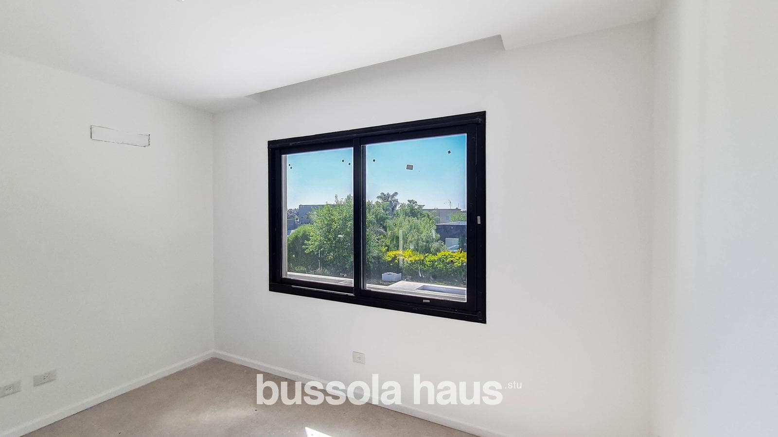 4-room house in San Matias with a pool
