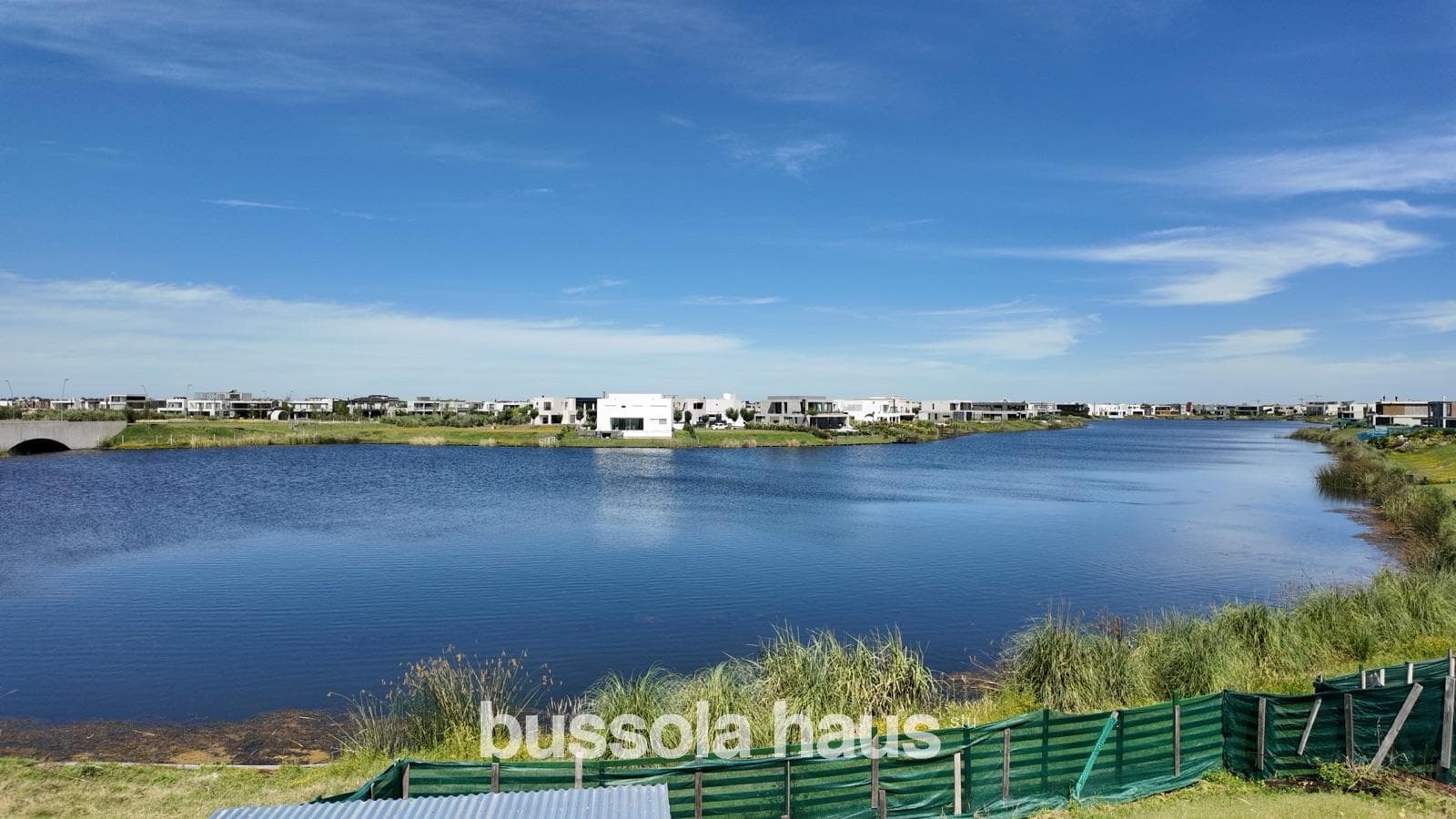 House for sale in the Riberas neighborhood, financing available through Puertos Escobar