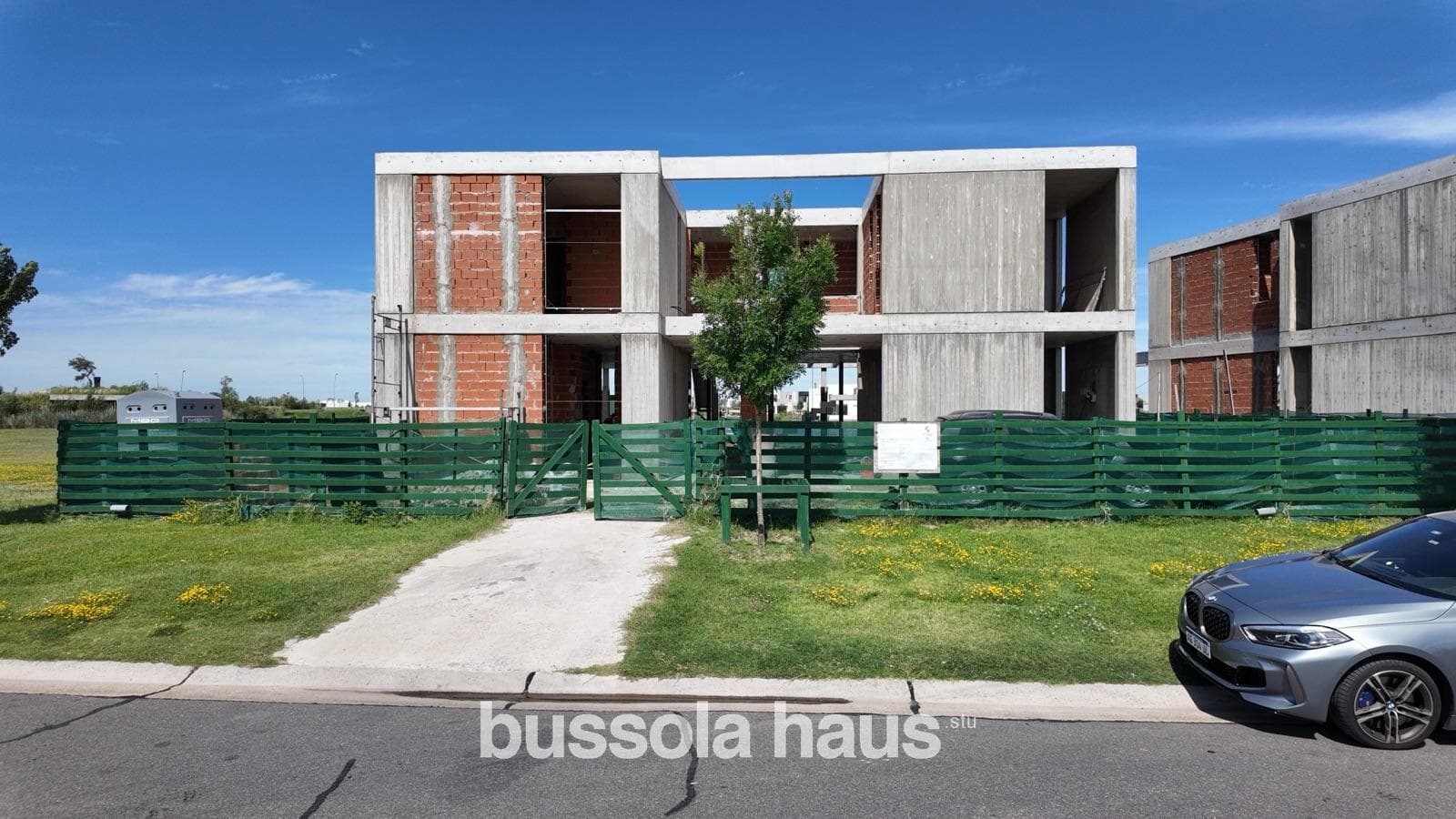 House for sale in the Riberas neighborhood, financing available through Puertos Escobar