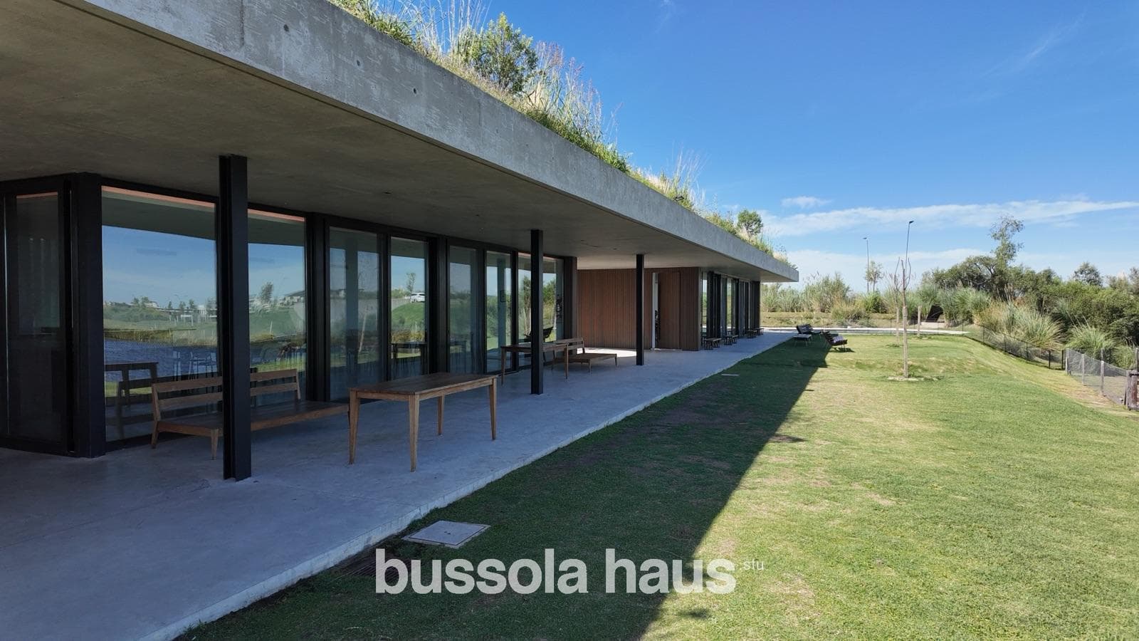 House for sale in the Riberas neighborhood, financing available through Puertos Escobar