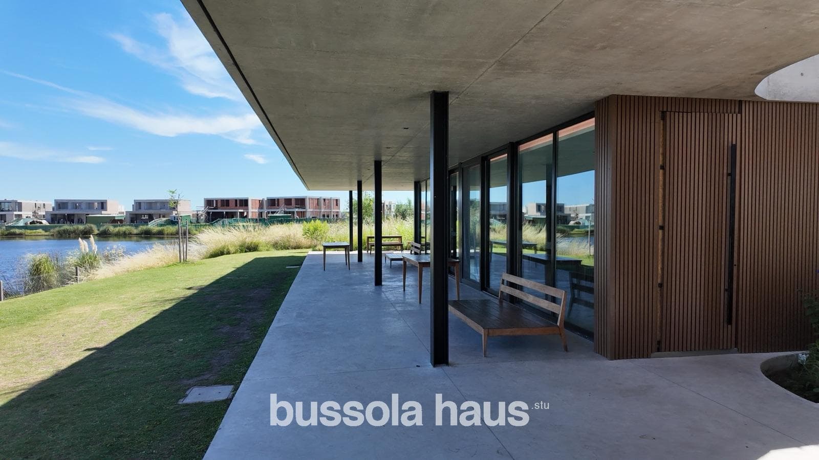 House for sale in the Riberas neighborhood, financing available through Puertos Escobar