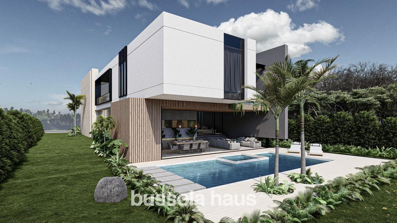 House in Los Puentes