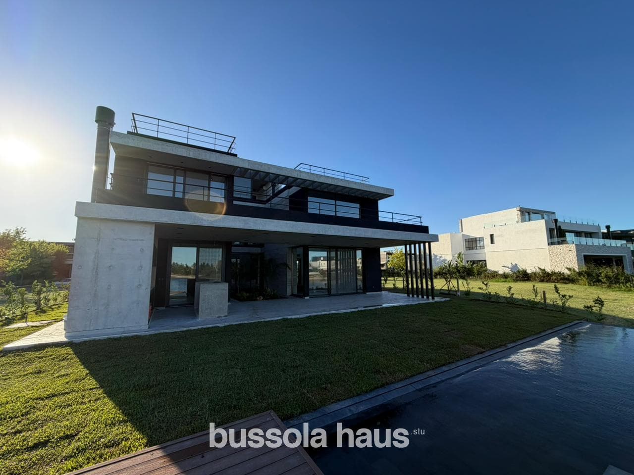 3-Bedroom Lakefront Home for Sale in Virazon
