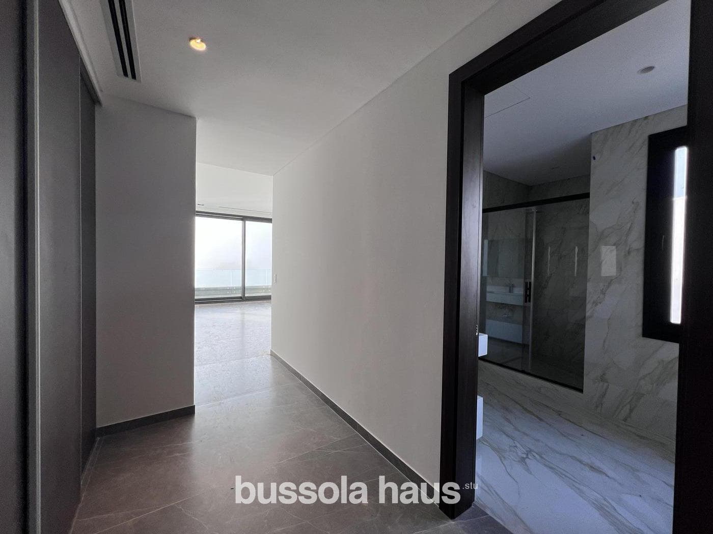 5-Bedroom Lakefront Home for Sale in Puertos del Lago