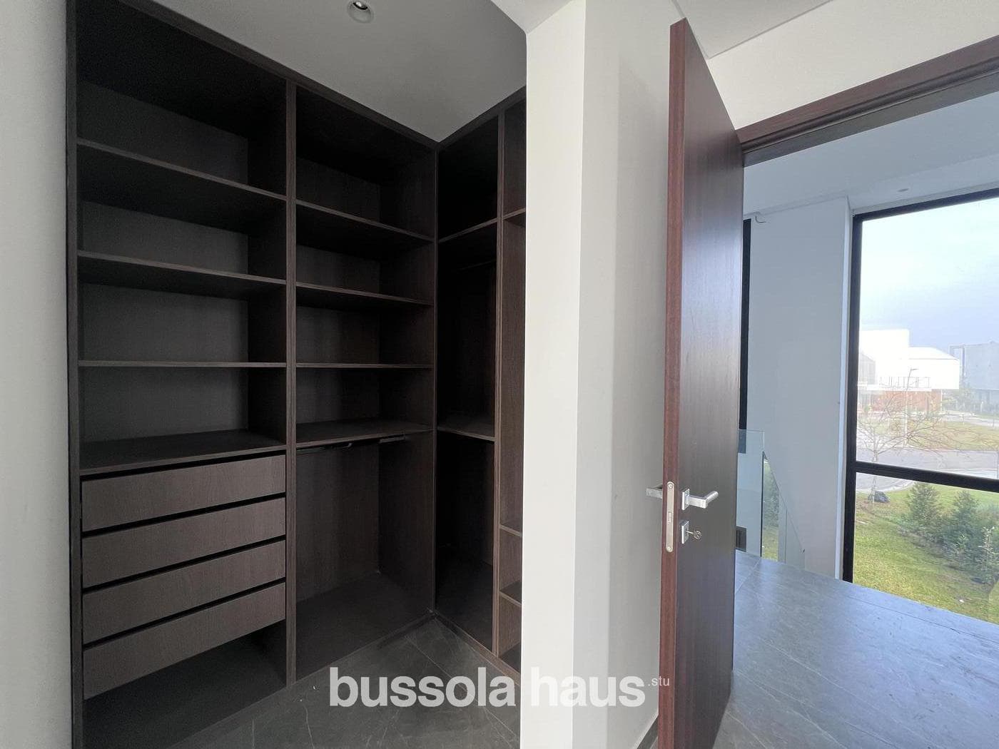 5-Bedroom Lakefront Home for Sale in Puertos del Lago