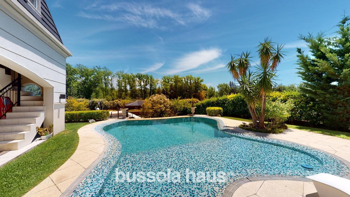 4-Bedroom House for Sale by the River in Nordelta