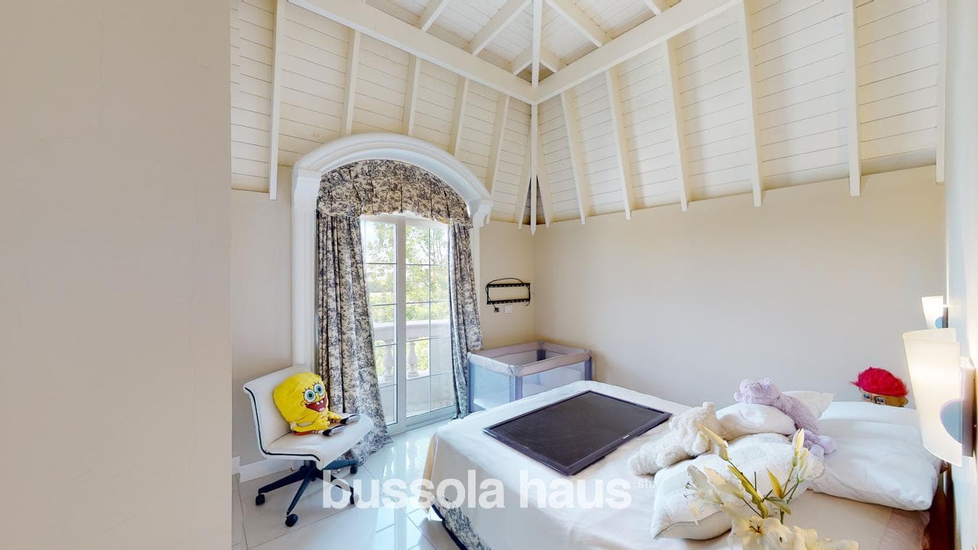 4-Bedroom House for Sale by the River in Nordelta