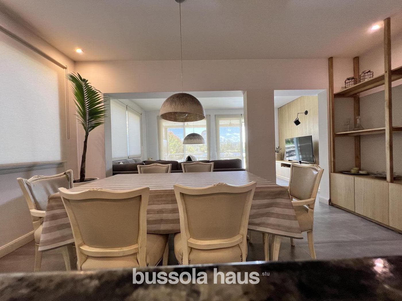 4-Bedroom Lakefront House for Sale in Barbarita