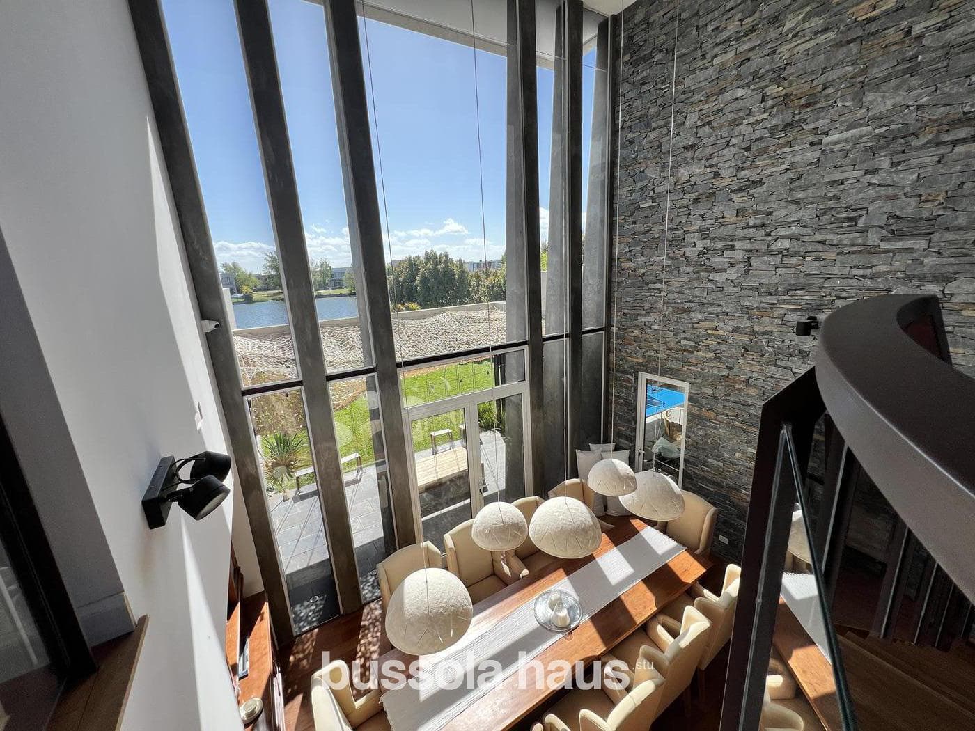 4-Bedroom Lakefront House for Sale in Barbarita