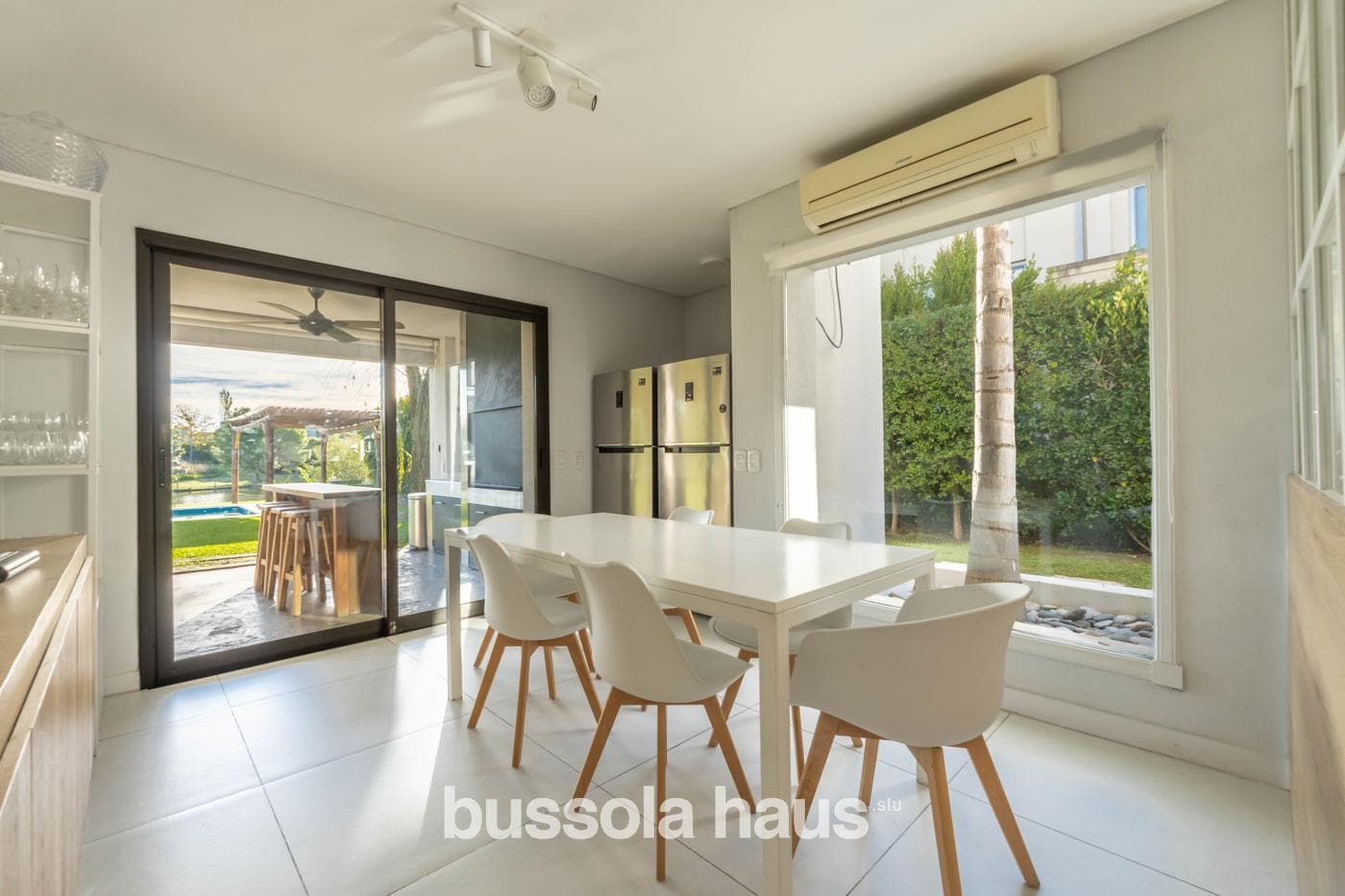 6-Bedroom Lakefront Home for Sale in La Isla