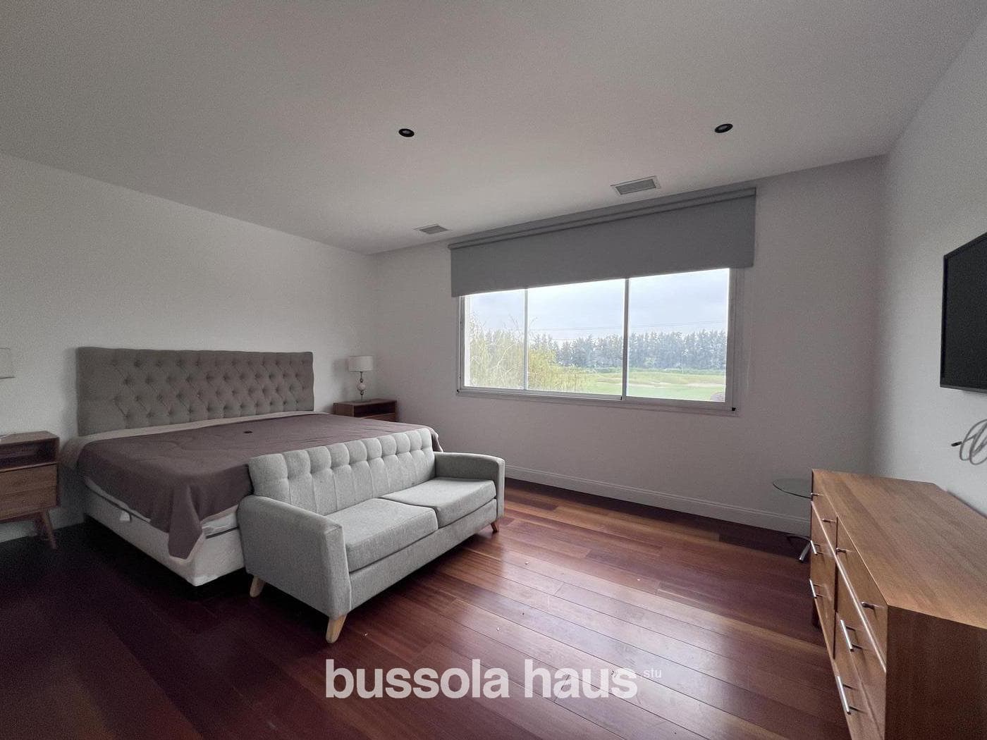 5-Bedroom House for Sale Near the Golf Course in Nordelta