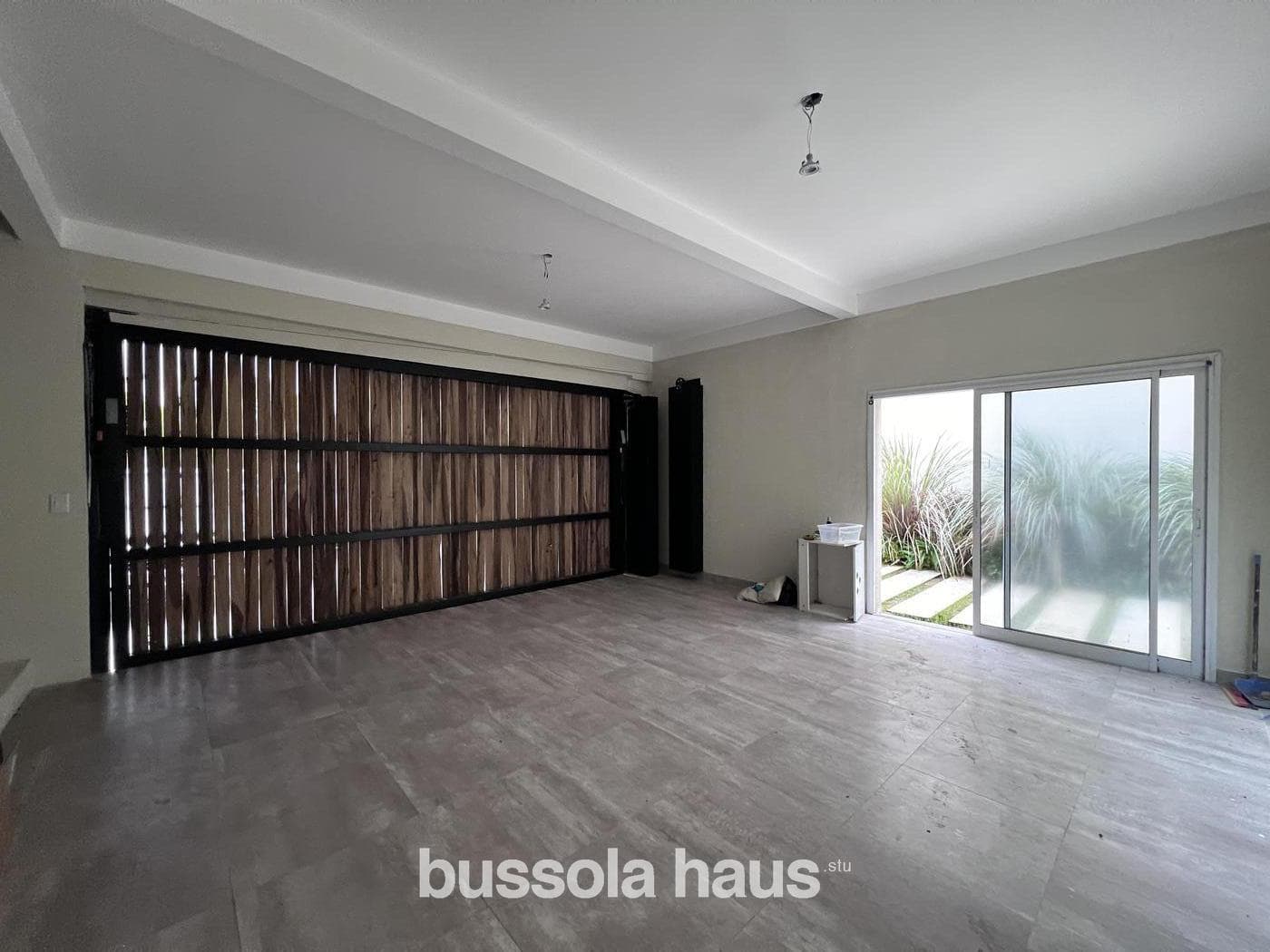 5-Bedroom House for Sale Near the Golf Course in Nordelta