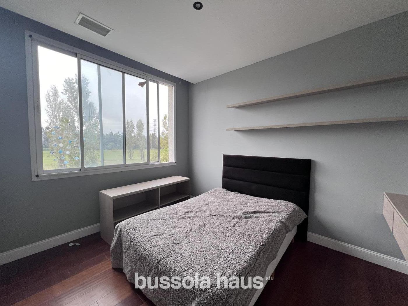 5-Bedroom House for Sale Near the Golf Course in Nordelta