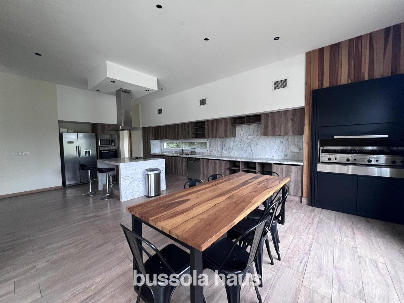 5-Bedroom House for Sale Near the Golf Course in Nordelta