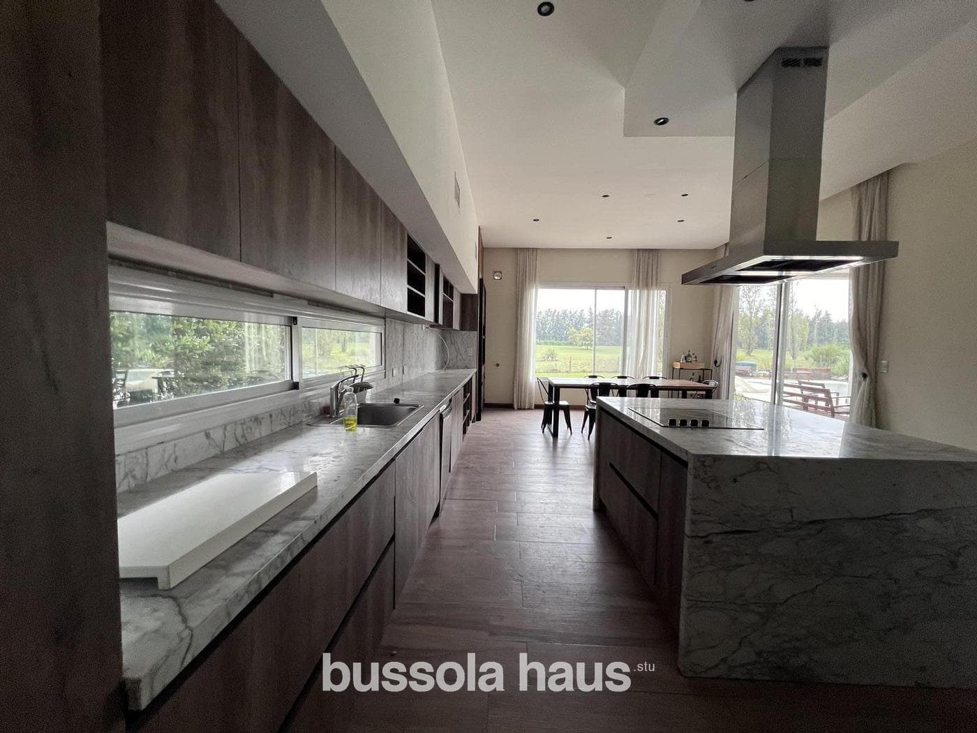 5-Bedroom House for Sale Near the Golf Course in Nordelta