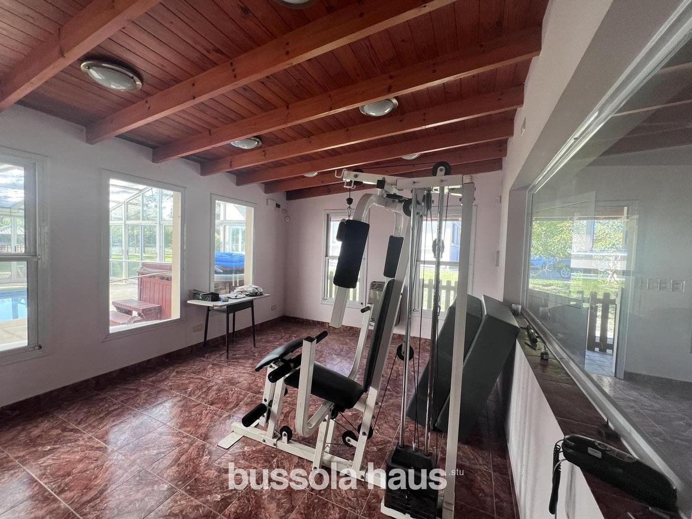 5-Bedroom House for Sale by the River in Dique Lujan