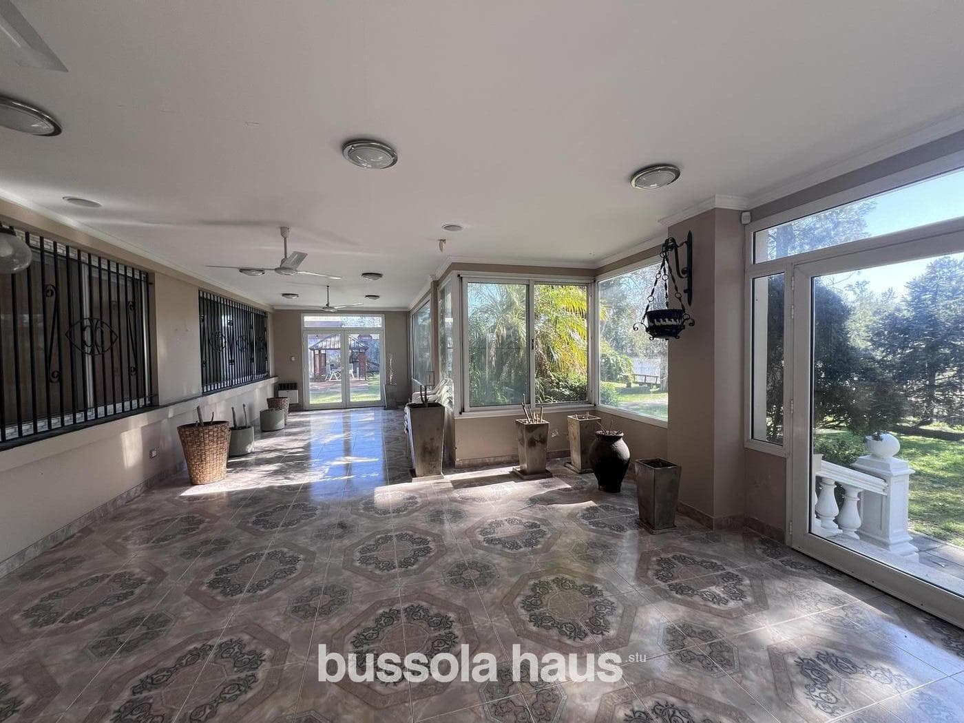5-Bedroom House for Sale by the River in Dique Lujan