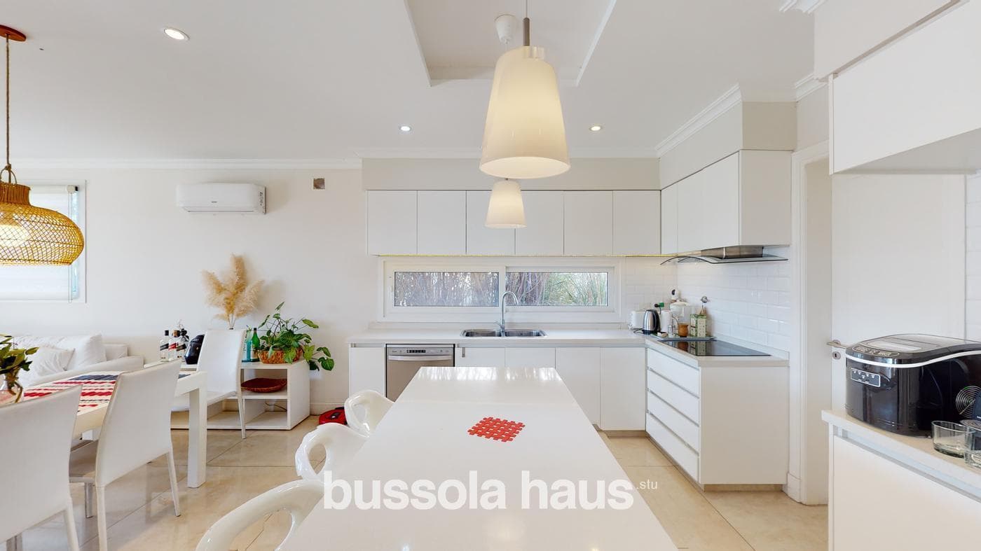 4-Bedroom Lakefront House for Sale in Nordelta