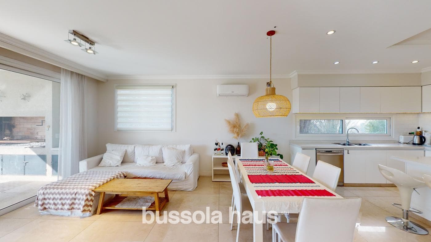 4-Bedroom Lakefront House for Sale in Nordelta
