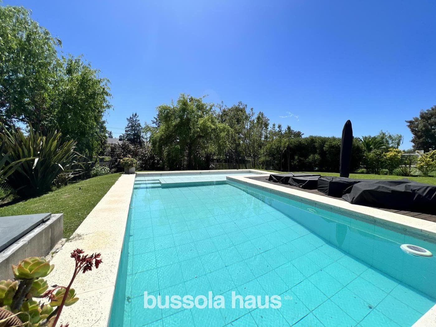 4-Bedroom Lakefront House for Sale in El Encuentro, Tigre