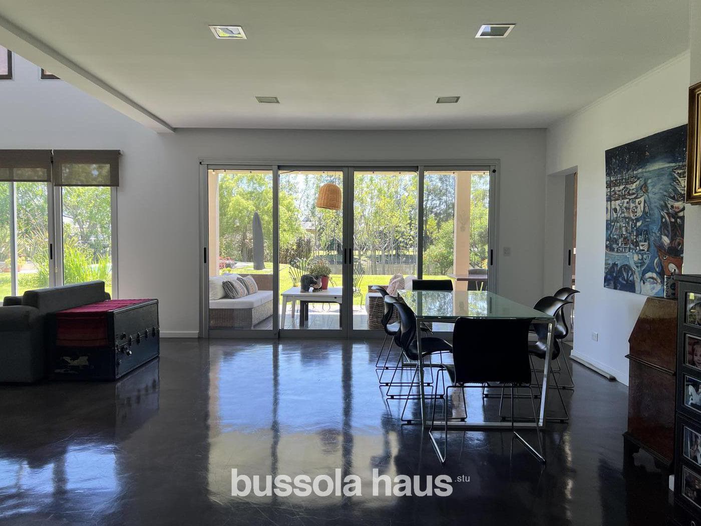 4-Bedroom Lakefront House for Sale in El Encuentro, Tigre