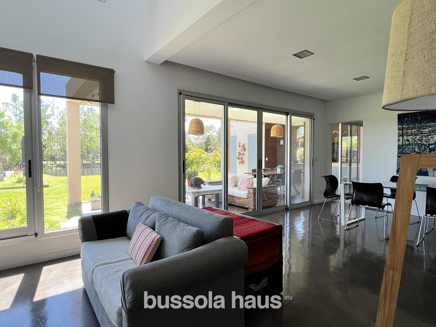 4-Bedroom Lakefront House for Sale in El Encuentro, Tigre