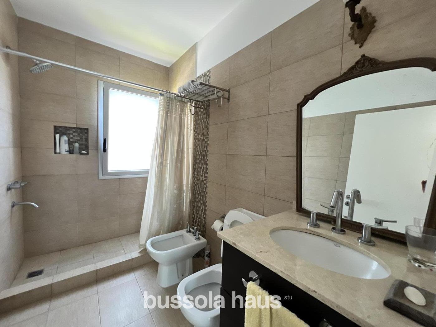 4-Bedroom Lakefront House for Sale in El Encuentro, Tigre