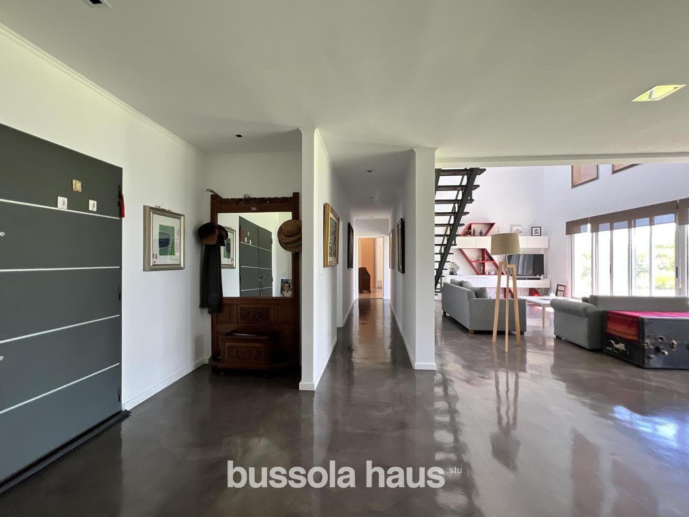 4-Bedroom Lakefront House for Sale in El Encuentro, Tigre