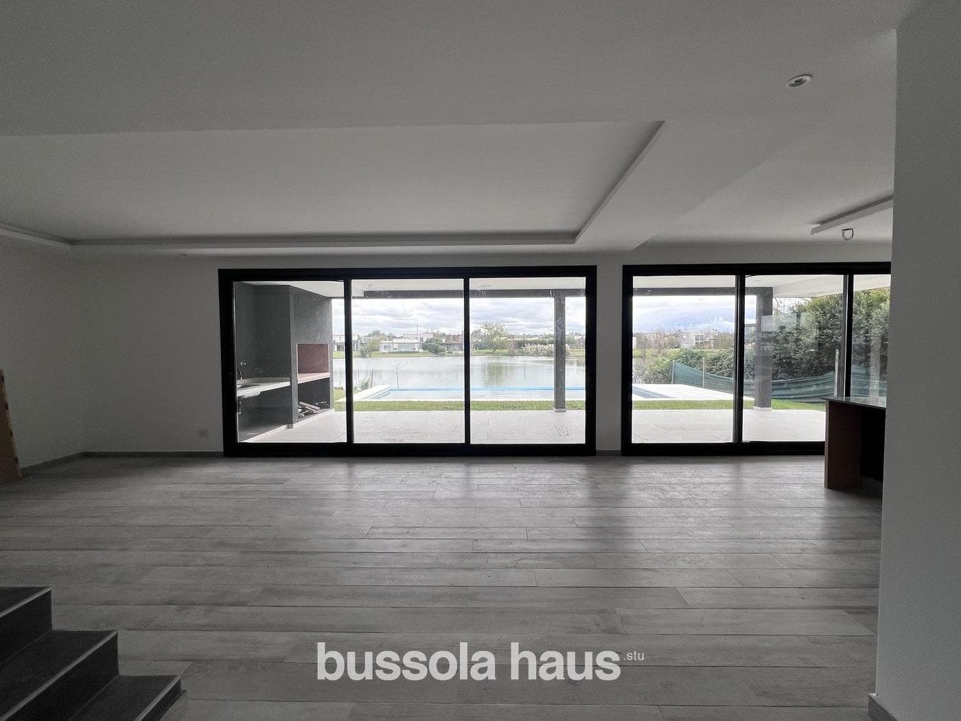 4-Bedroom Lakefront House for Sale in El Cantón, Escobar