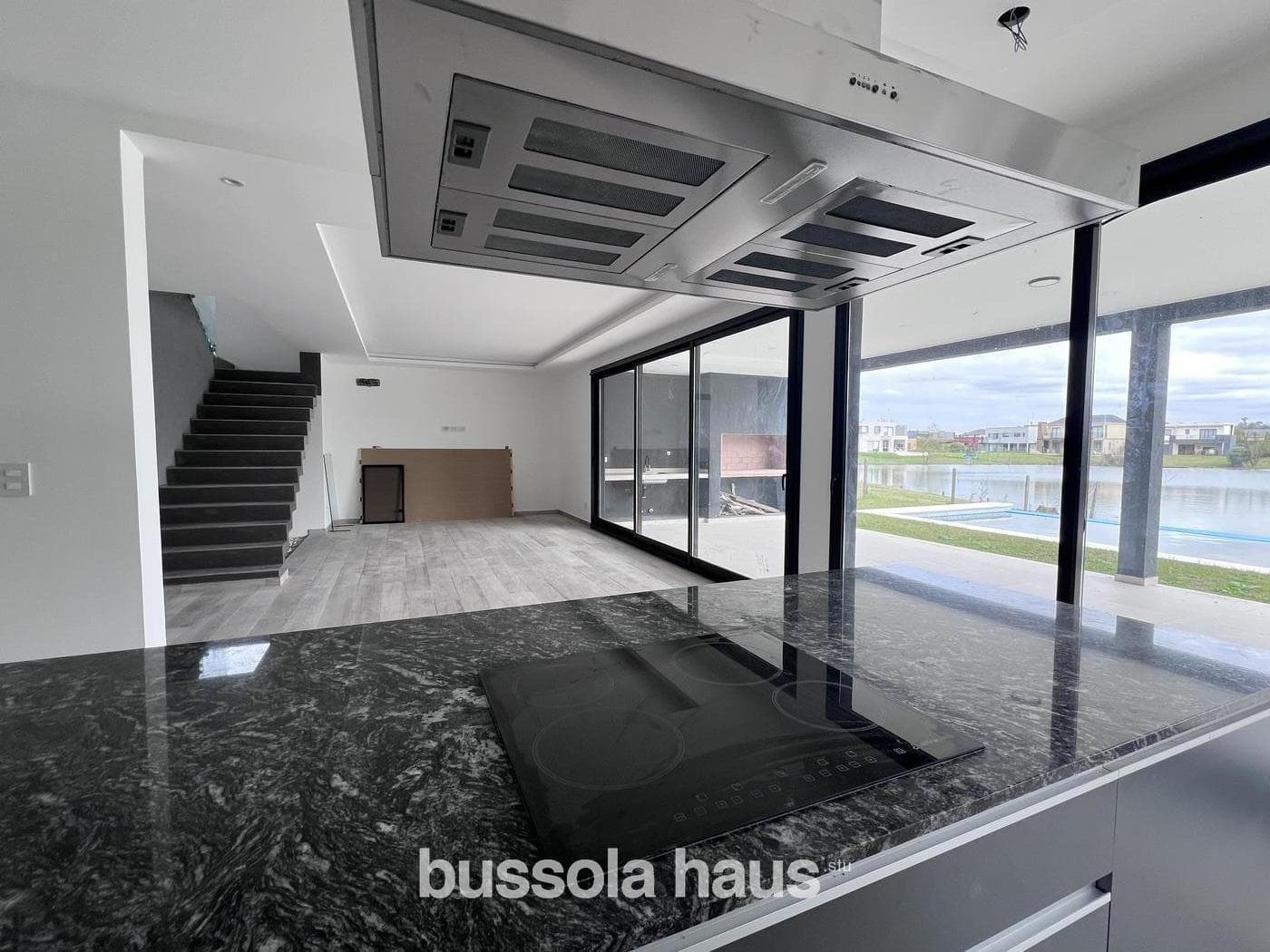 4-Bedroom Lakefront House for Sale in El Cantón, Escobar