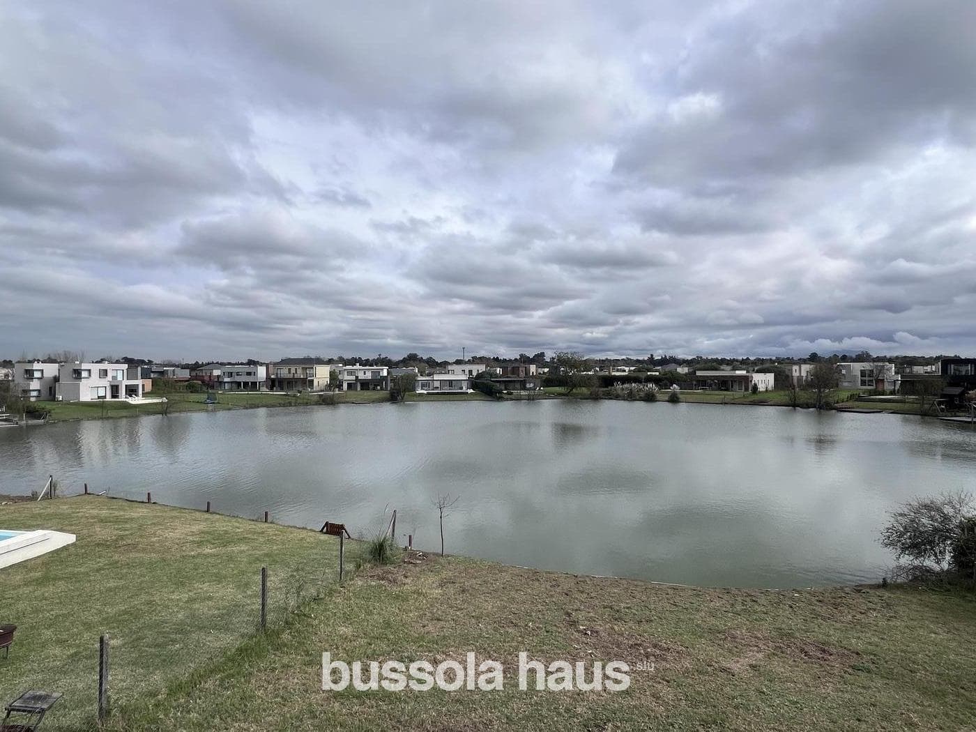 4-Bedroom Lakefront House for Sale in El Cantón, Escobar